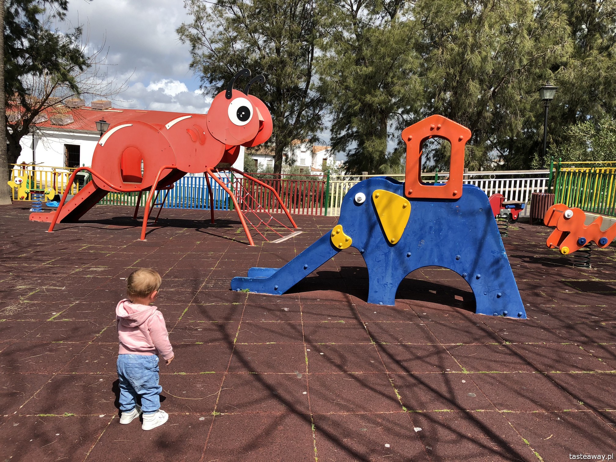 Andaluzja, najpiękniejsze miasteczka Andaluzji, pueblos blancos, co zobaczyć w Andaluzji, ruta de los pueblos blancos,  El Gastor