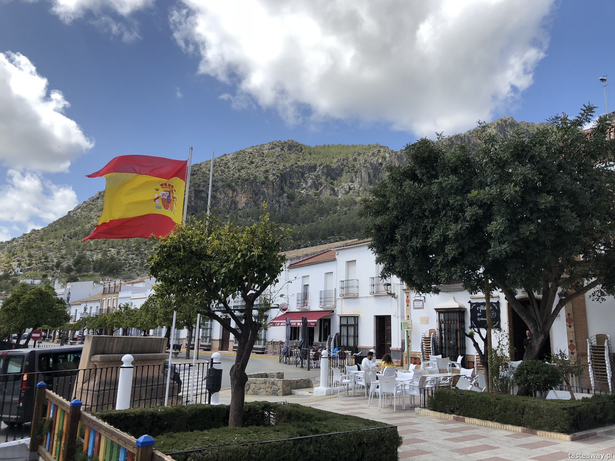 Andaluzja, najpiękniejsze miasteczka Andaluzji, pueblos blancos, co zobaczyć w Andaluzji, ruta de los pueblos blancos,  Algodonales