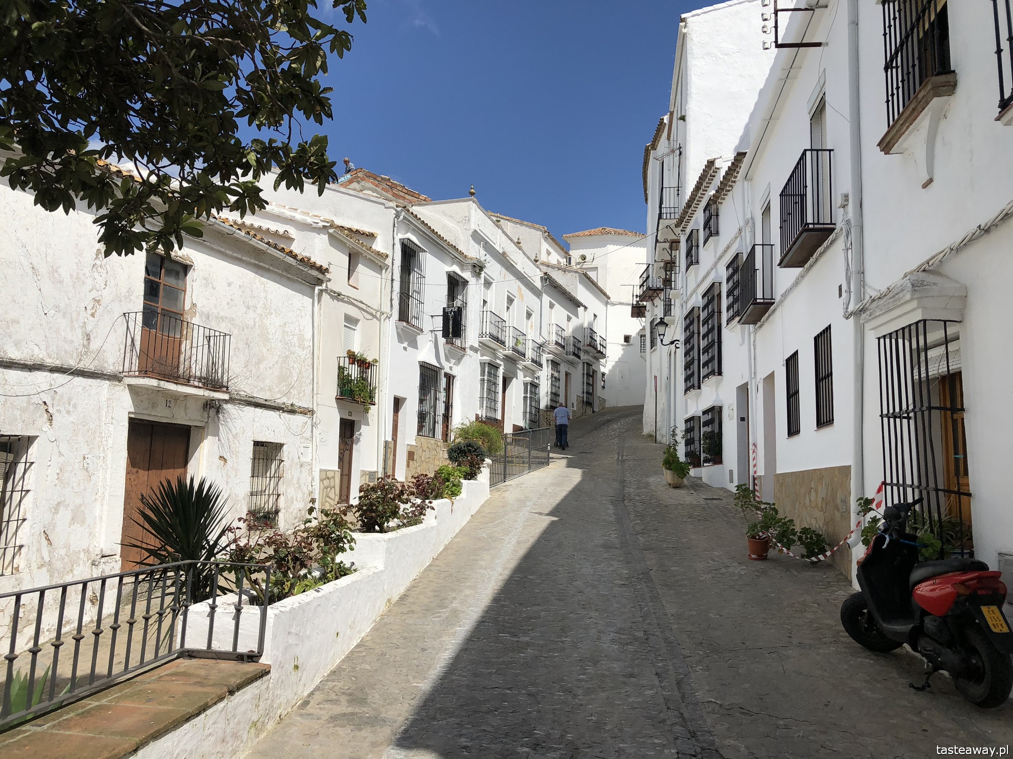 Andaluzja, najpiękniejsze miasteczka Andaluzji, pueblos blancos, co zobaczyć w Andaluzji, ruta de los pueblos blancos, Zahara de la Sierra