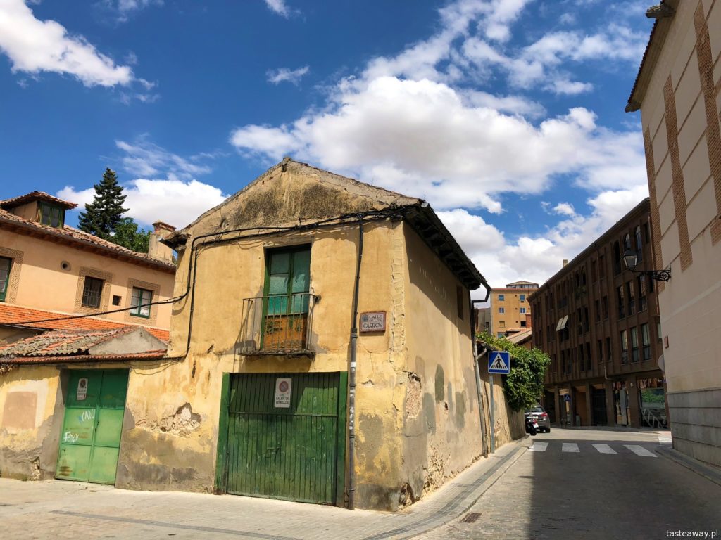 Segovia, Segovia w kilka godzin, 1 dzień w Segovii, gdzie spać w Segovii, Hotel Candido, co zjeść w Segovii, cochinillo asado