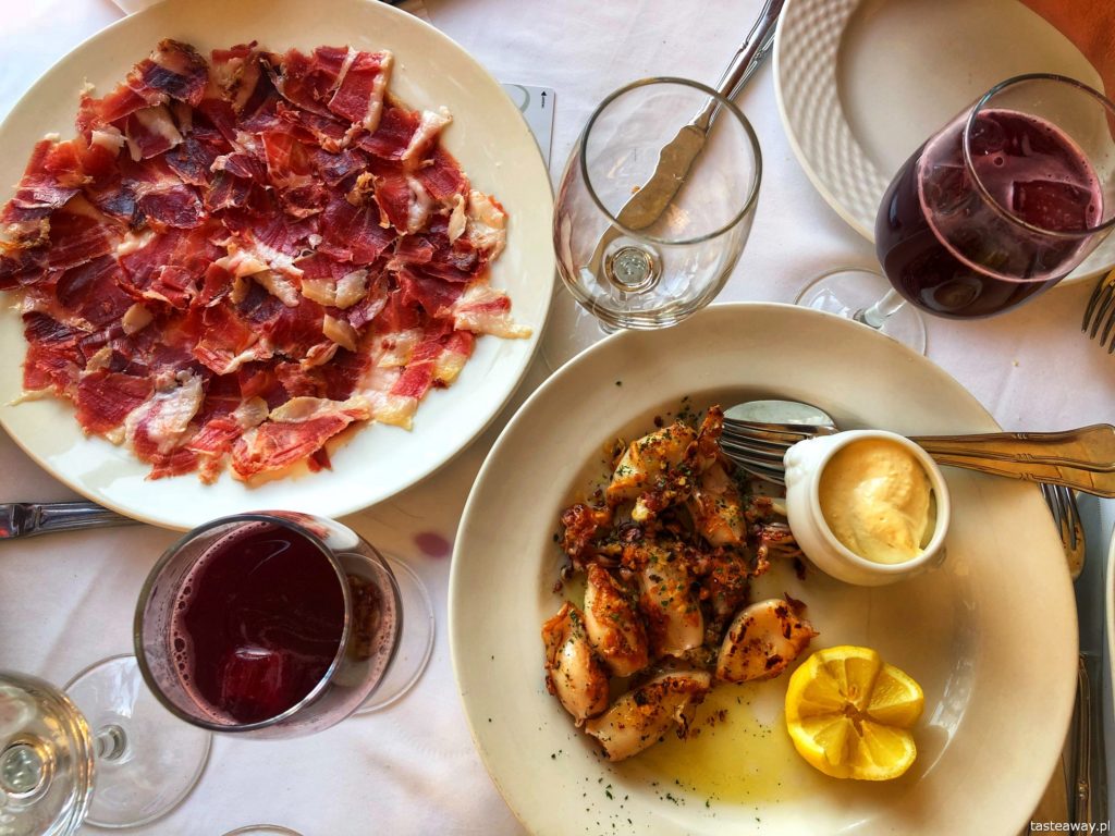 Segovia, Segovia w kilka godzin, 1 dzień w Segovii, gdzie spać w Segovii, Hotel Candido, co jeść w Hiszpanii, tapas