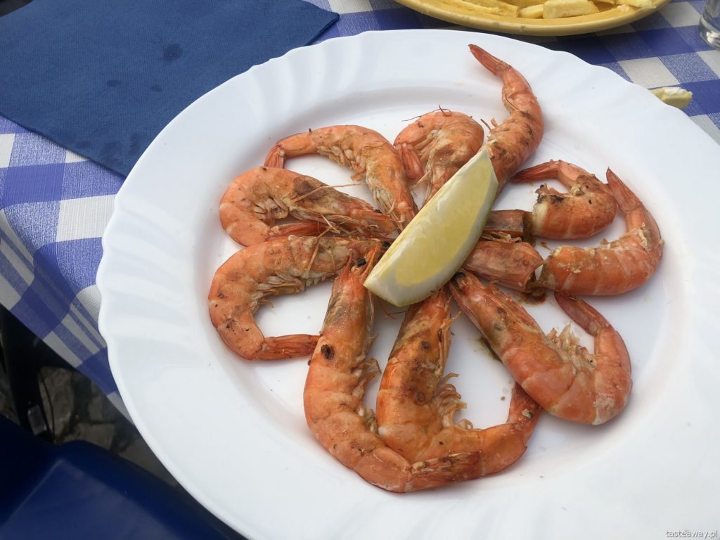 co jeść na północy Hiszpanii, co jeść w Asturias, co jeść w Galicji, mule, mejillones al vapor, kuchnia hiszpańska, tapas, owoce morza, krewetki, gambas