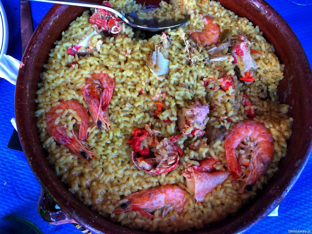 co jeść na północy Hiszpanii, co jeść w Asturias, co jeść w Galicji, mule, mejillones al vapor, kuchnia hiszpańska, tapas, owoce morza, arroz con mariscos