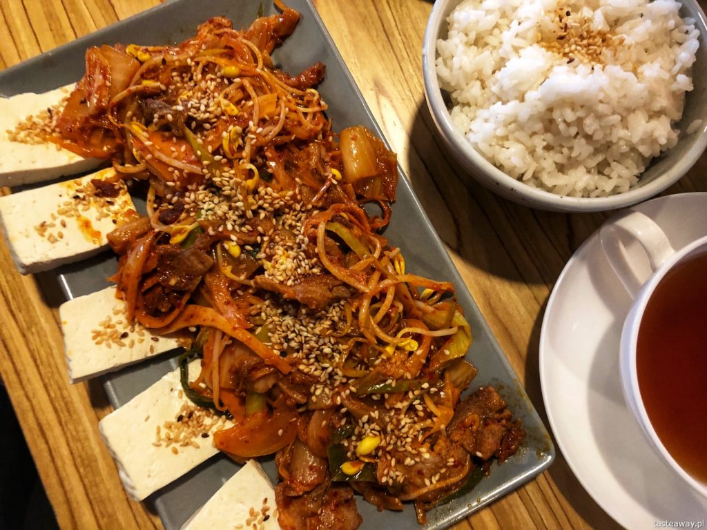 tofu-wieprzowina-kimchi-gung-warszawa-2018