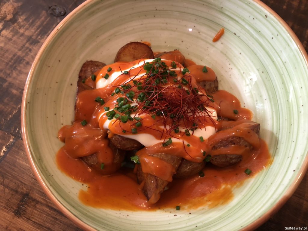 Tragata Tapas, patatas bravas, Ronda