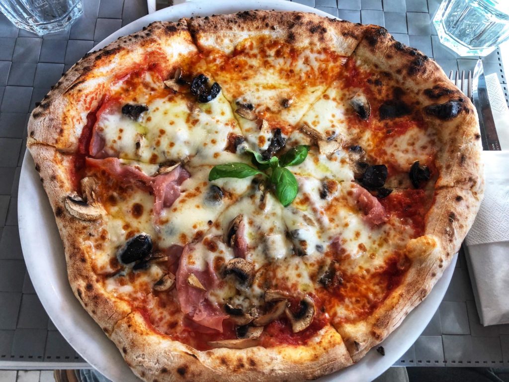pizza-spacca-napoli