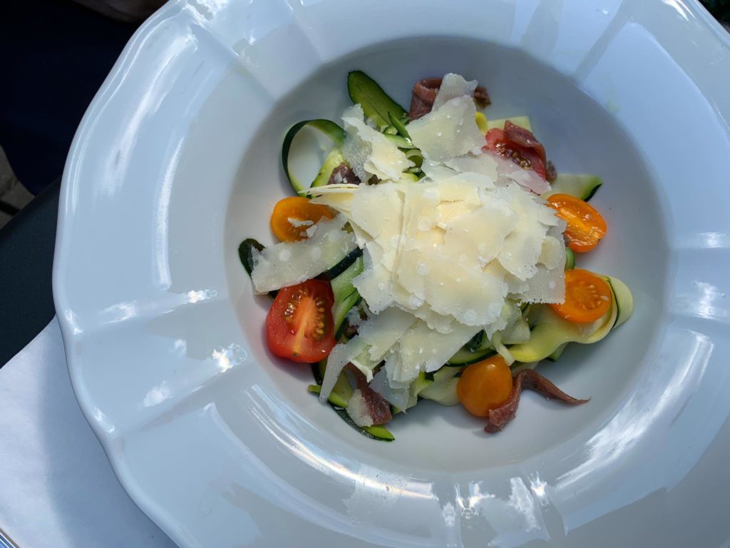 salatka cukinia parmezan anchois