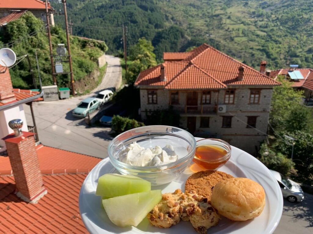 Archontiko_śniadanie