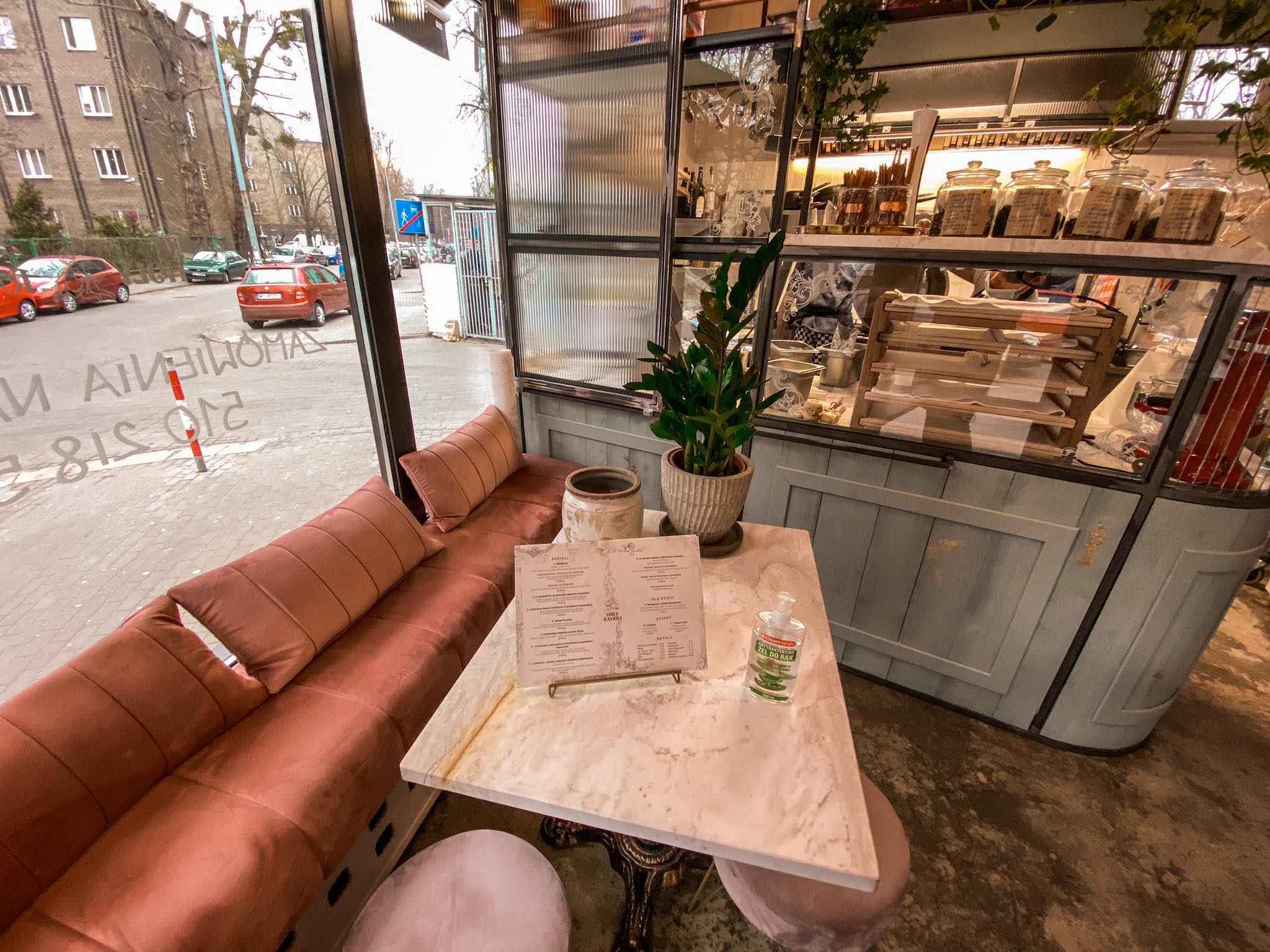 Holy Ravioli wnętrze 3