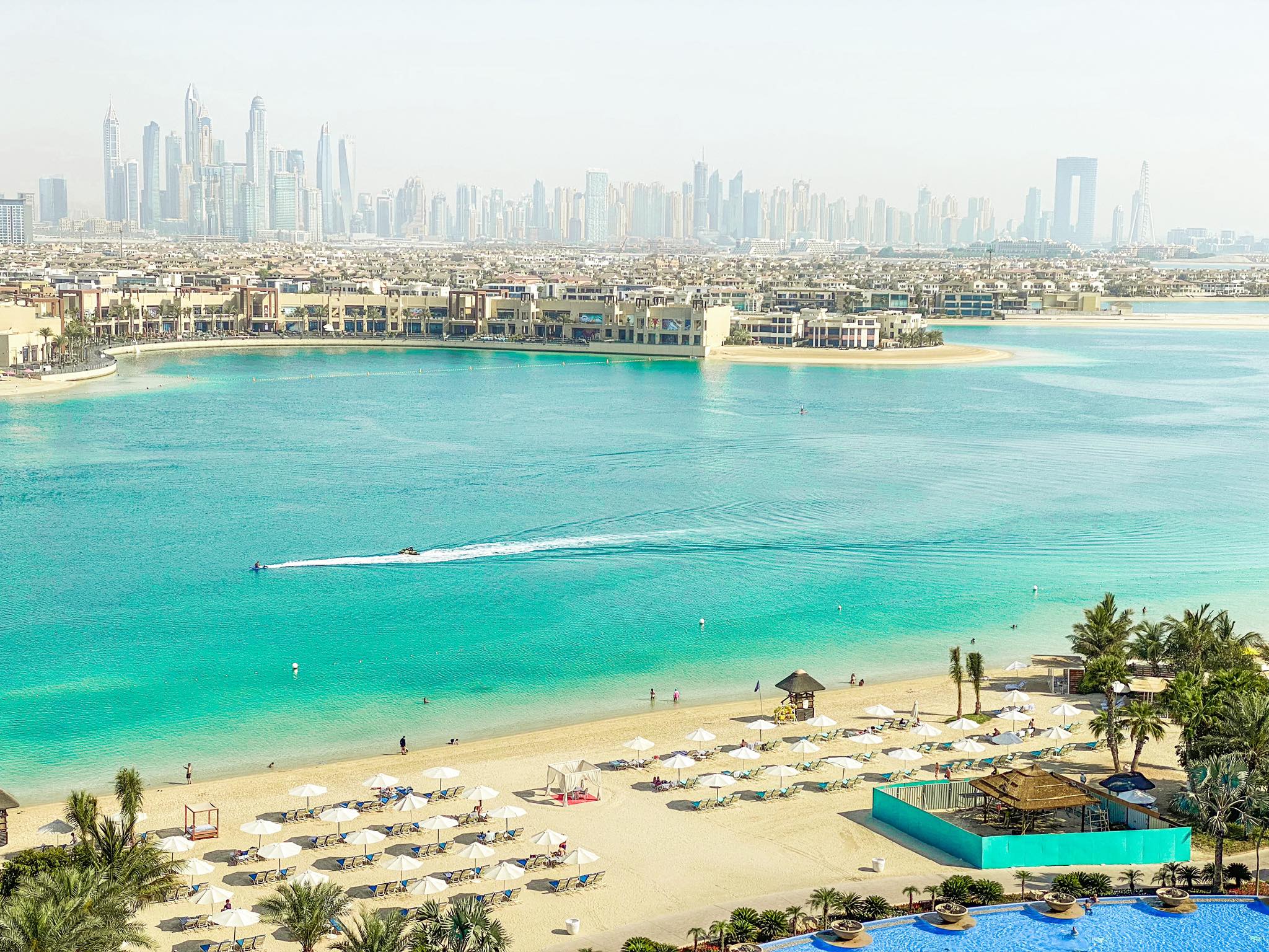 Atlantis_widok z okna