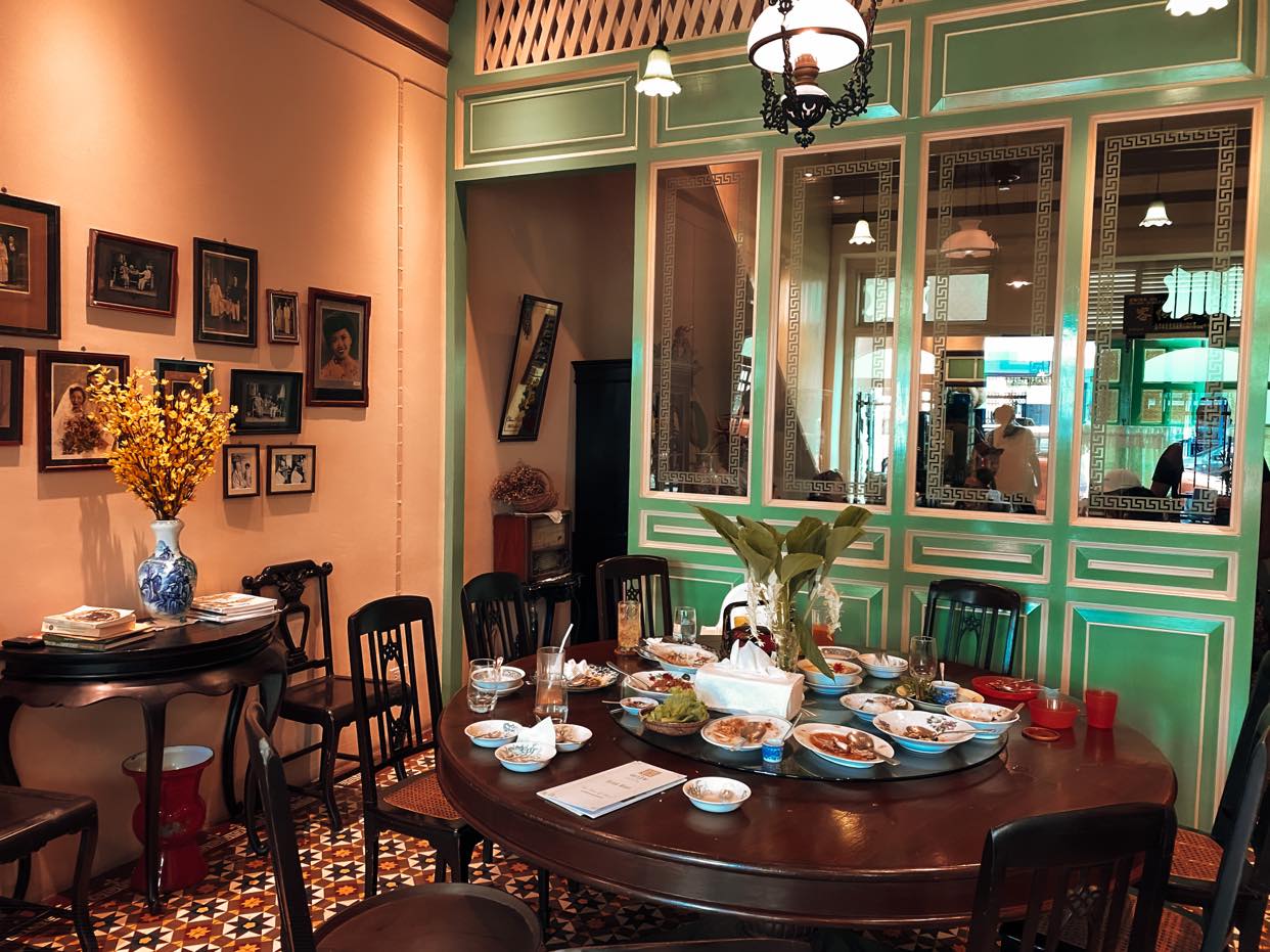 Phuket The Charm Dining_Gallery-3