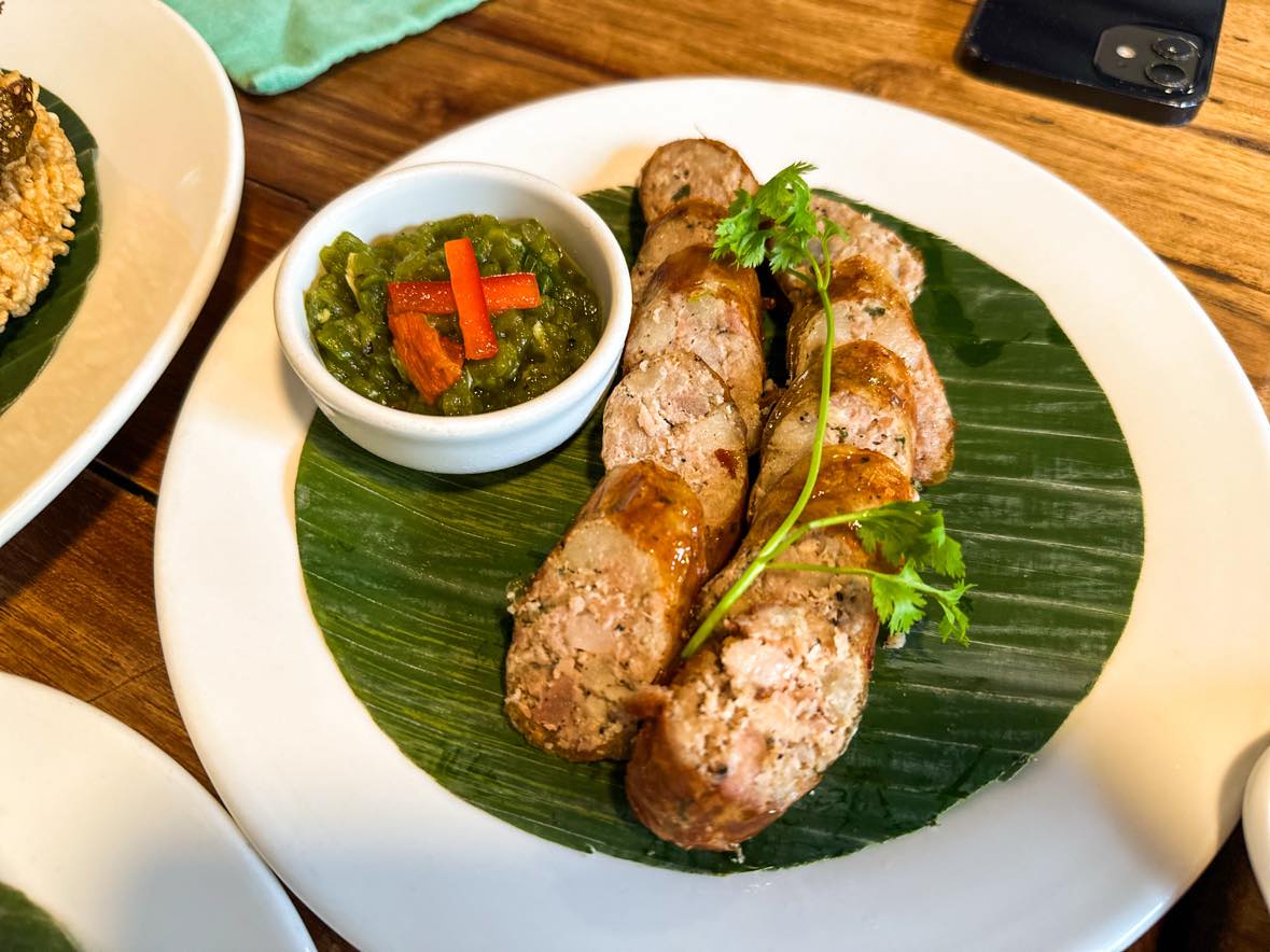 Khaiphaen, restauracje Luang Prabang, gdzie zjeść w Luang Prabang, kiełbasa laotańska