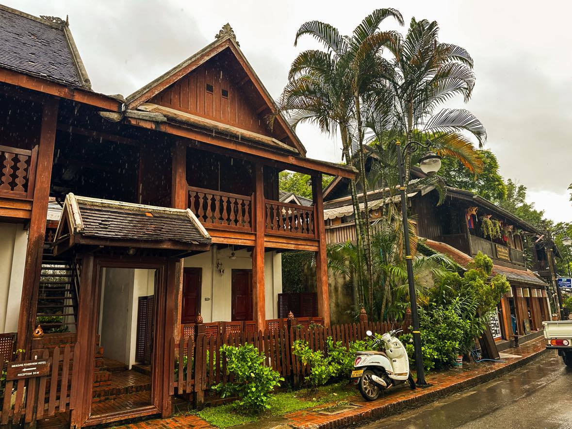 Luang Prabang, nad Mekongiem